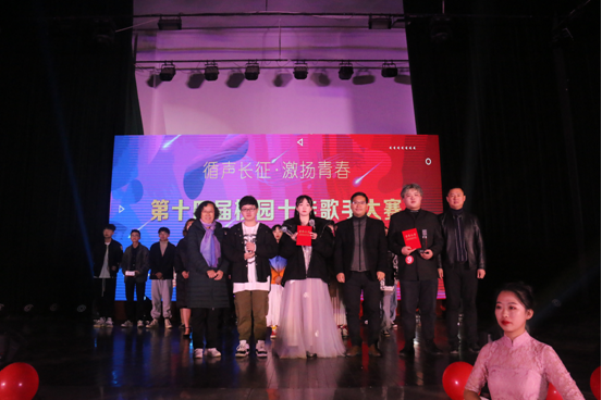 b1b4b0c4df9d119927ddbd0d9c97540